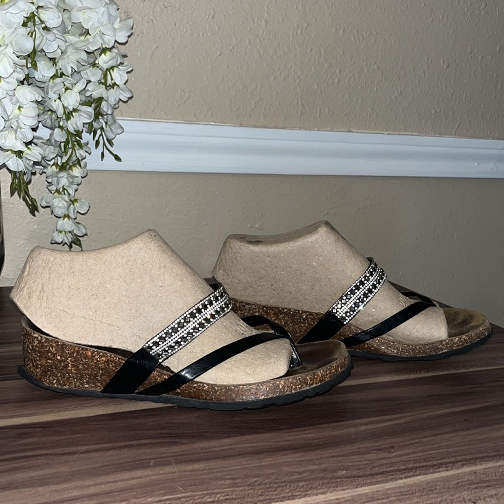 MILA PAOLI RHINESTONE LEATHER THONG SANDALS made in Italy - Picture 2 of 14